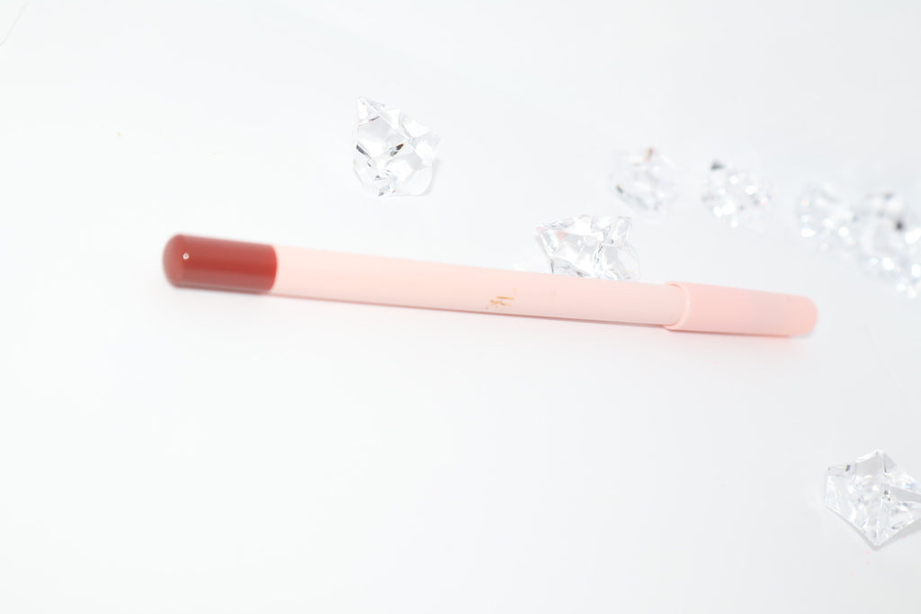 Lip liner