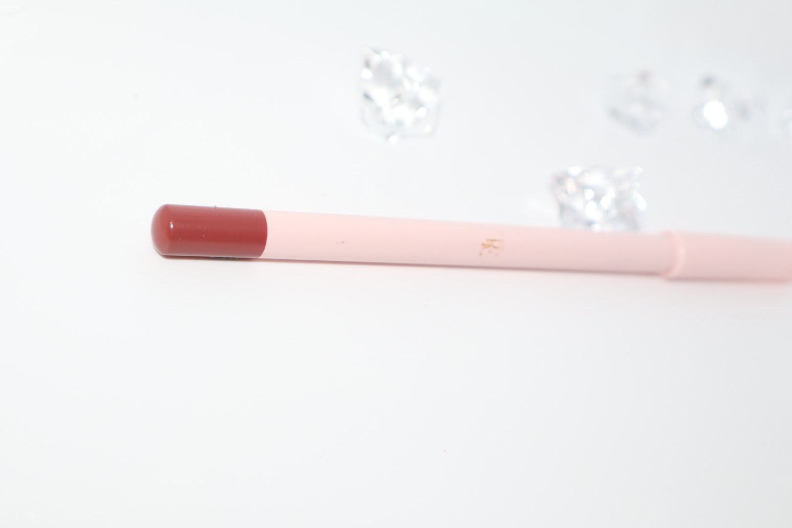Lip liner